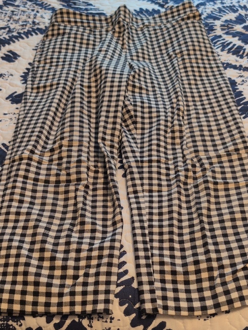 Time and Tru Black and White Gingham Pants - Small